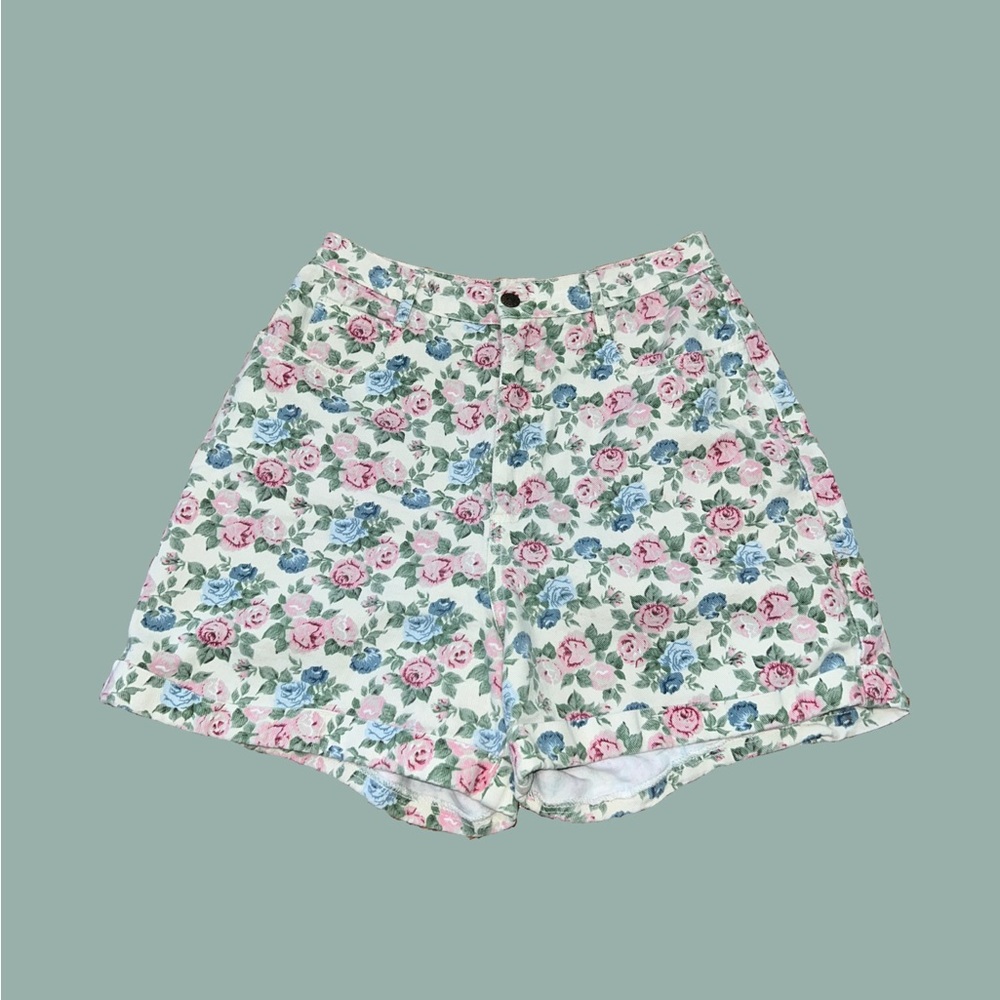 🌸Vintage Floral High-Waisted Shorts🌸